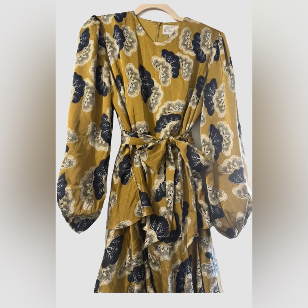 Dainty Jewells Gold and Cream Dress